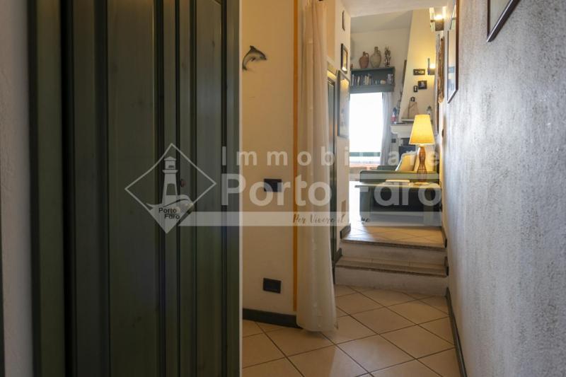 פאלאו 23 Baia Faro - Trilocale Mansardato Con Ampia Terrazza Vista Mare מראה חיצוני תמונה