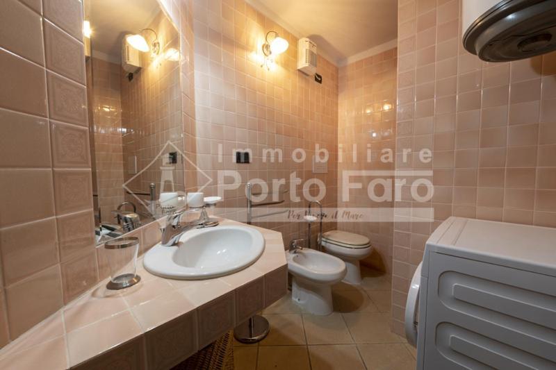 פאלאו 23 Baia Faro - Trilocale Mansardato Con Ampia Terrazza Vista Mare מראה חיצוני תמונה